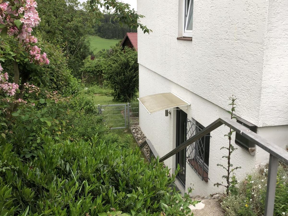 Schwarzwaldhirsch Apartment Unterkirnach Exterior photo